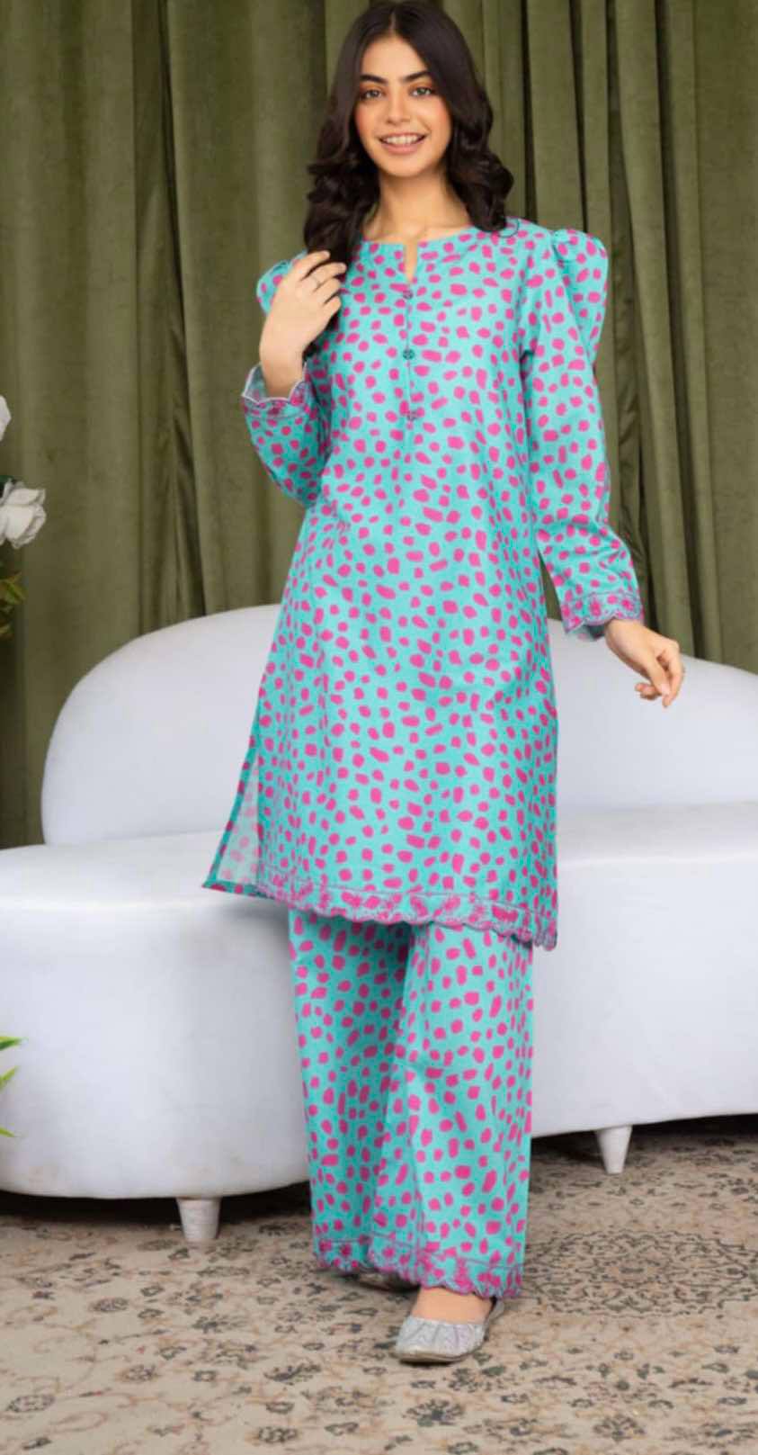 Daisy 2-Piece Embroidered Set – Aqua Blue