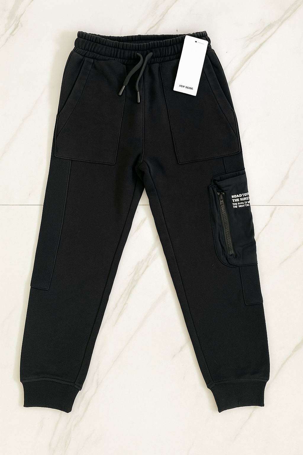 Black Cargo Joggers – Zara (Cut Label)